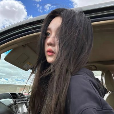 帐棚顶上的马戏团艺人